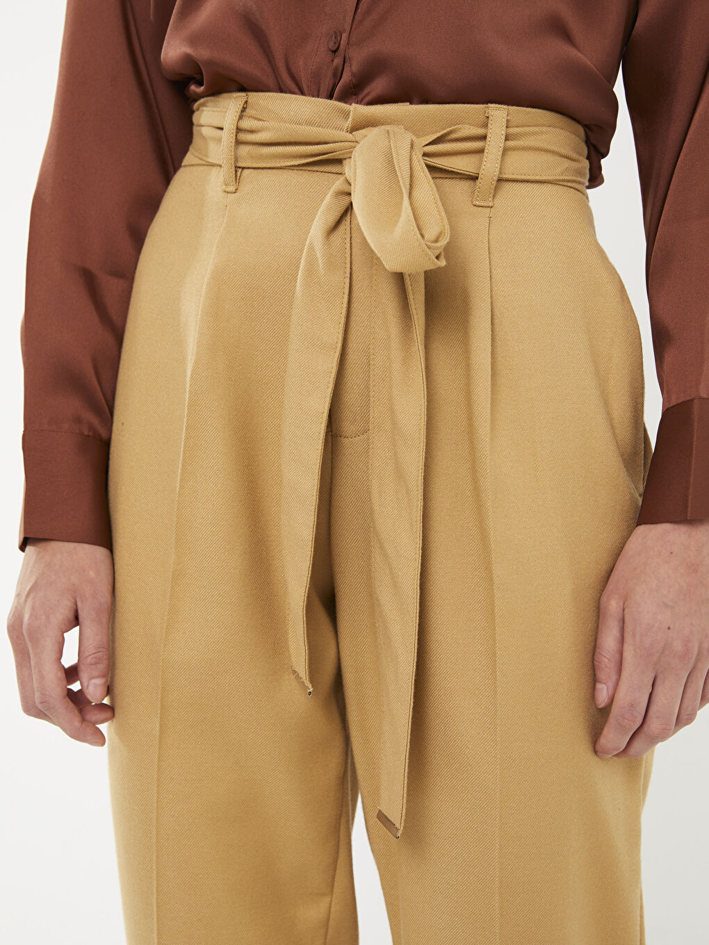 Ženske pantalone visokog struka, standardnog kroja, jednostavne-3