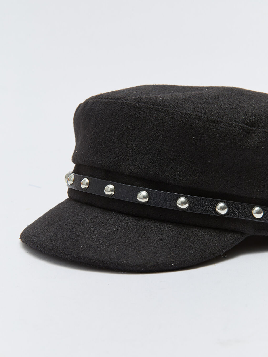 Siyah Metal Boncuklu Kadın Kaşe Denizci Şapkası-4