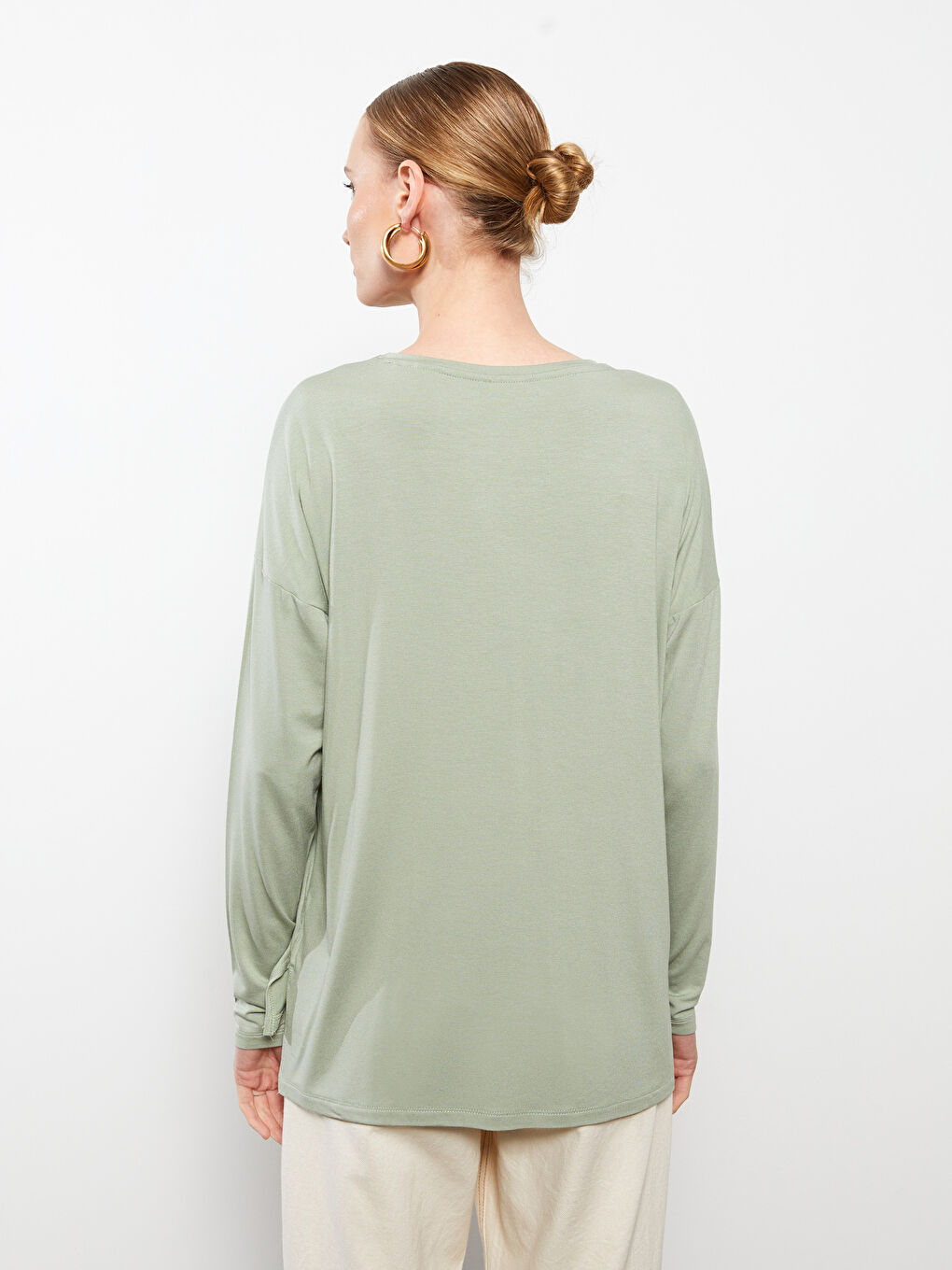 Yeşil Bisiklet Yaka Düz Uzun Kollu Viskon Kadın Tişört-6