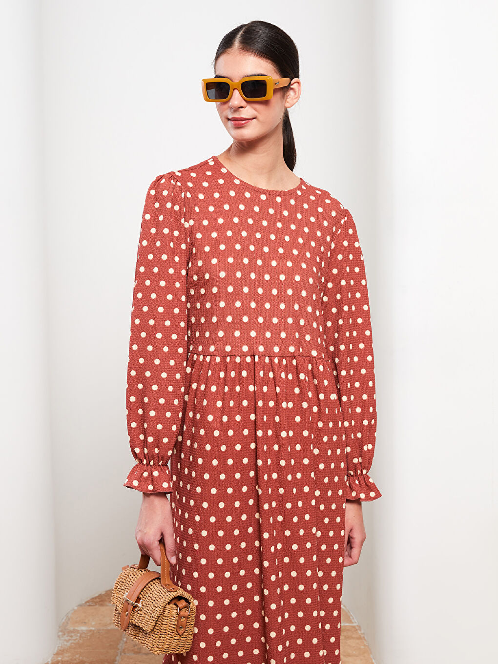 Kahverengi Bisiklet Yaka Puantiyeli Uzun Kollu Kadın Elbise-1