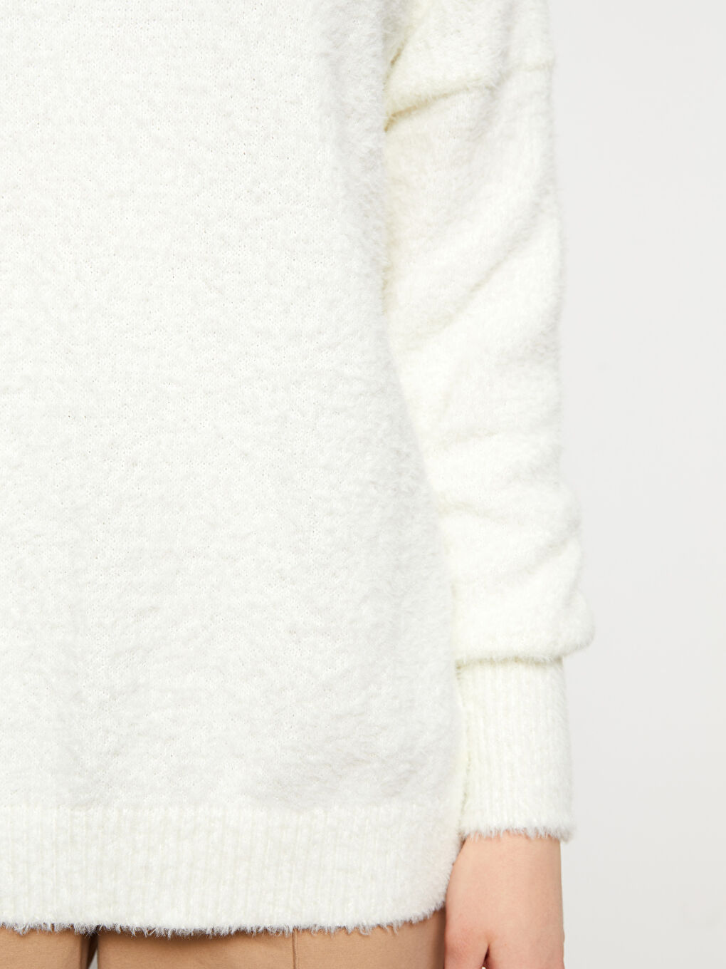 Ekru Kayık Yaka Düz Uzun Kollu Kadın Triko Kazak-3