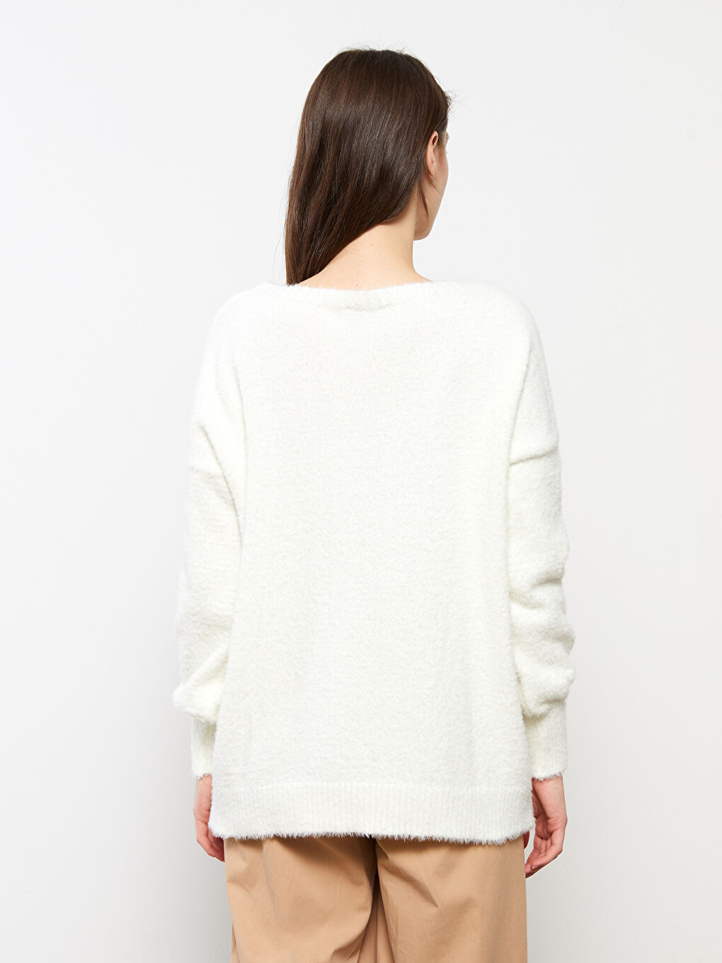 Ekru Kayık Yaka Düz Uzun Kollu Kadın Triko Kazak-4