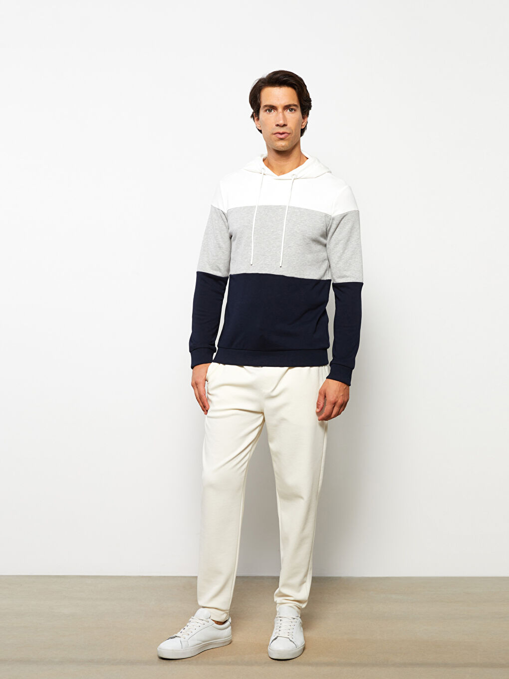 Худи Мужское Толстое С Длинным Рукавом И Цветными Блоками-1