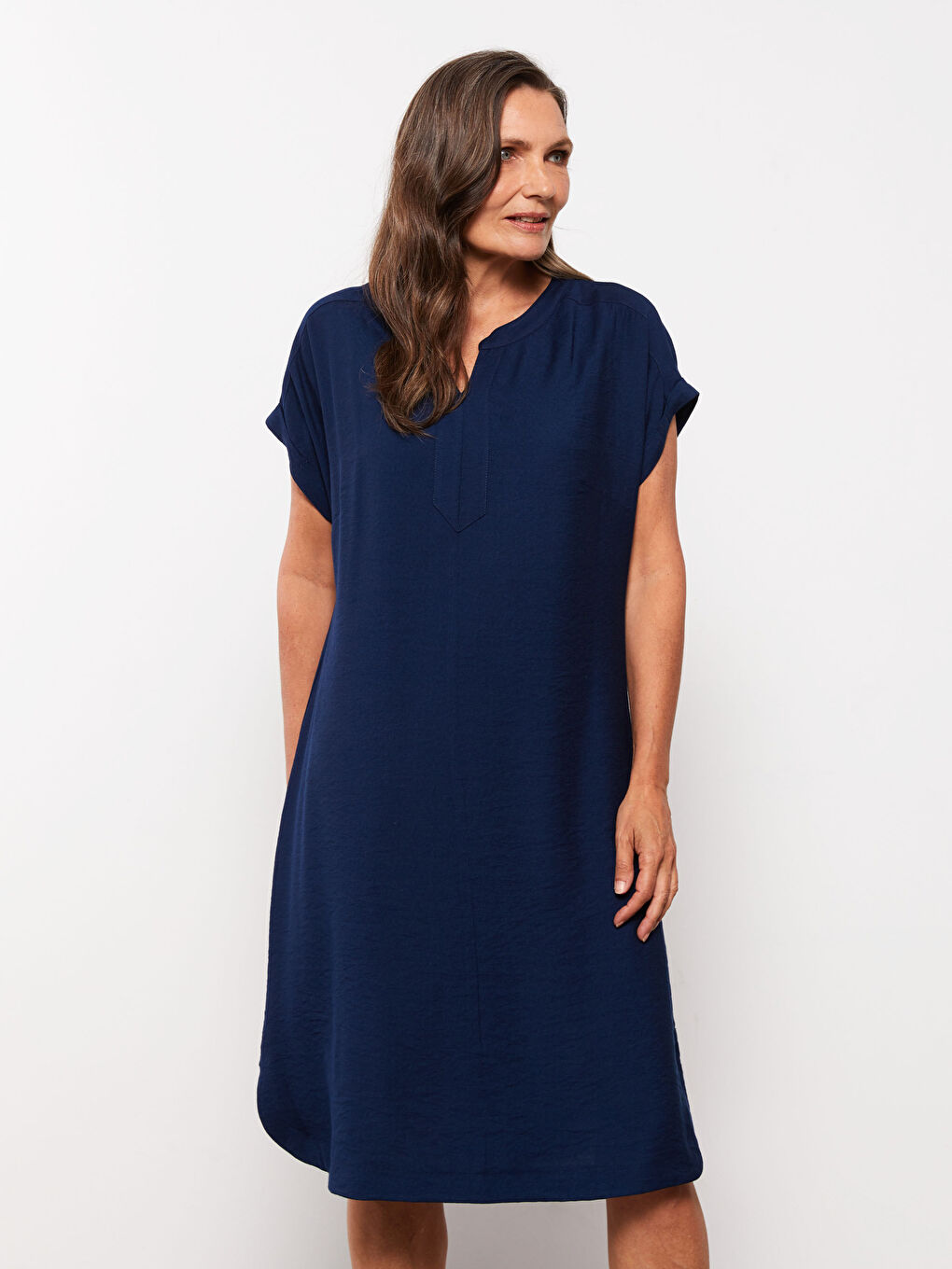 Lacivert Kaçık Yaka Düz Kısa Kollu Kadın Elbise-1