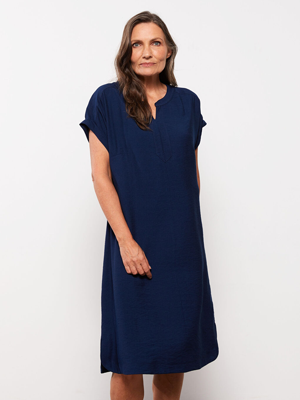 Lacivert Kaçık Yaka Düz Kısa Kollu Kadın Elbise-2