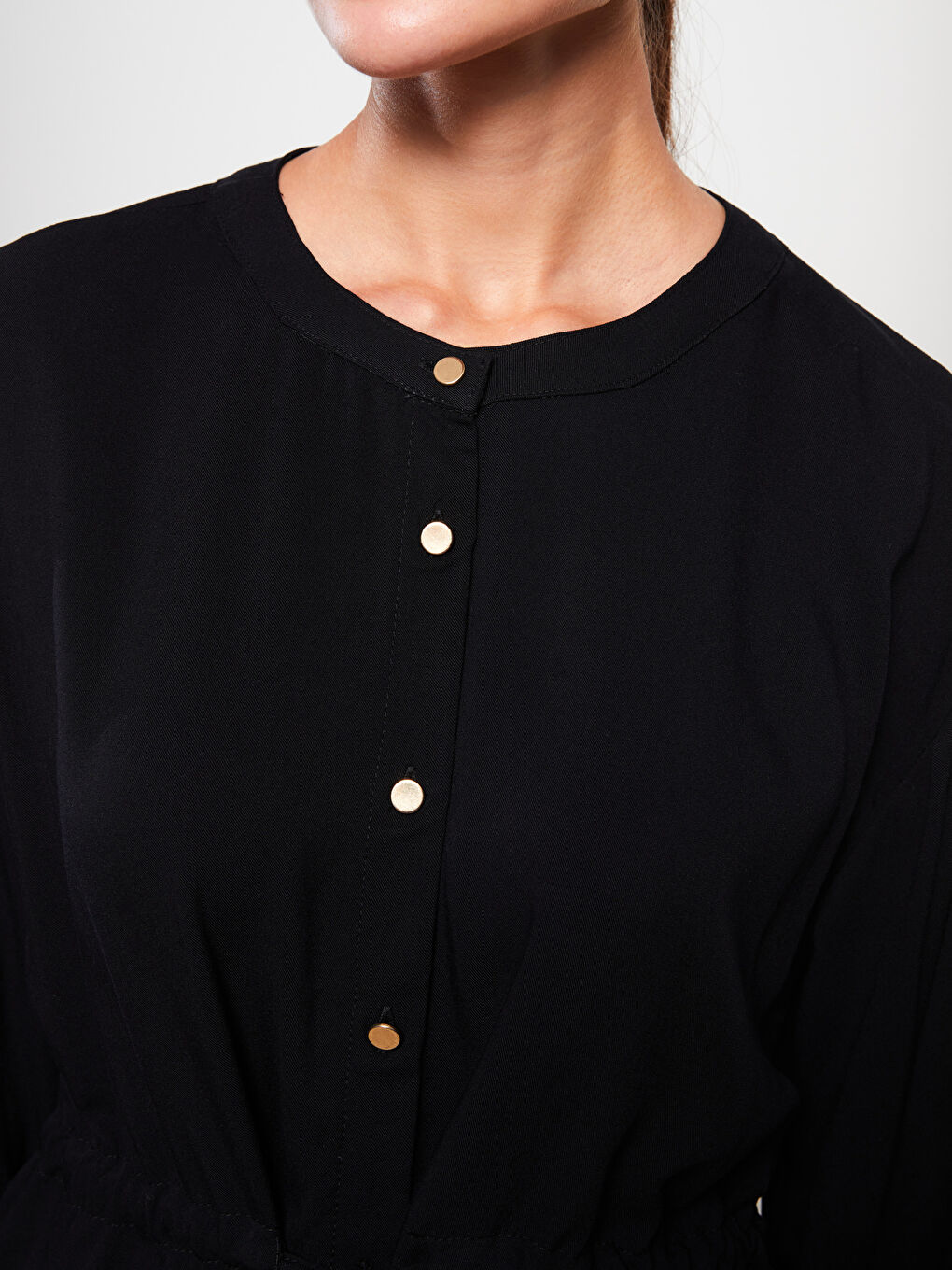 Siyah Bisiklet Yaka Düz Uzun Kollu Viskon Kadın Tunik-3