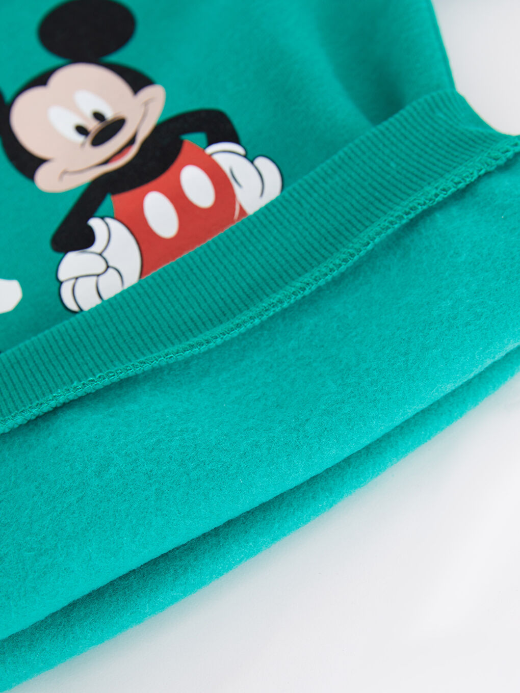 LCW baby Yeşil Bisiklet Yaka Uzun Kollu Mickey Mouse Baskılı Erkek Bebek Sweatshirt ve Eşofman Alt 2'li Takım - 4