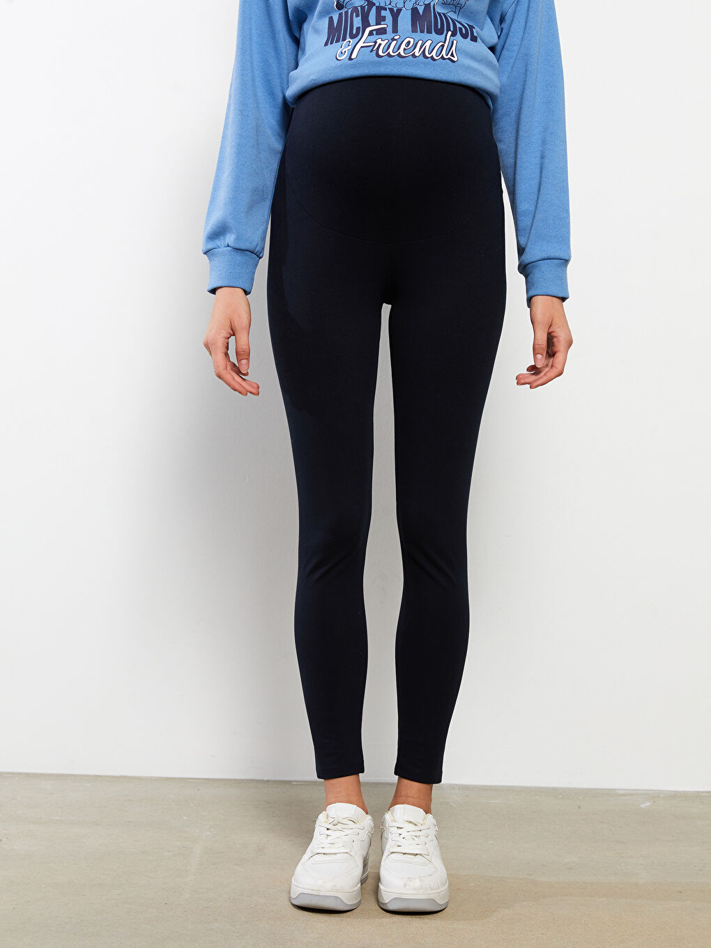 LCWAIKIKI Maternity Belly Panel Plain Maternity Leggings -W2DE08Z8-QRC