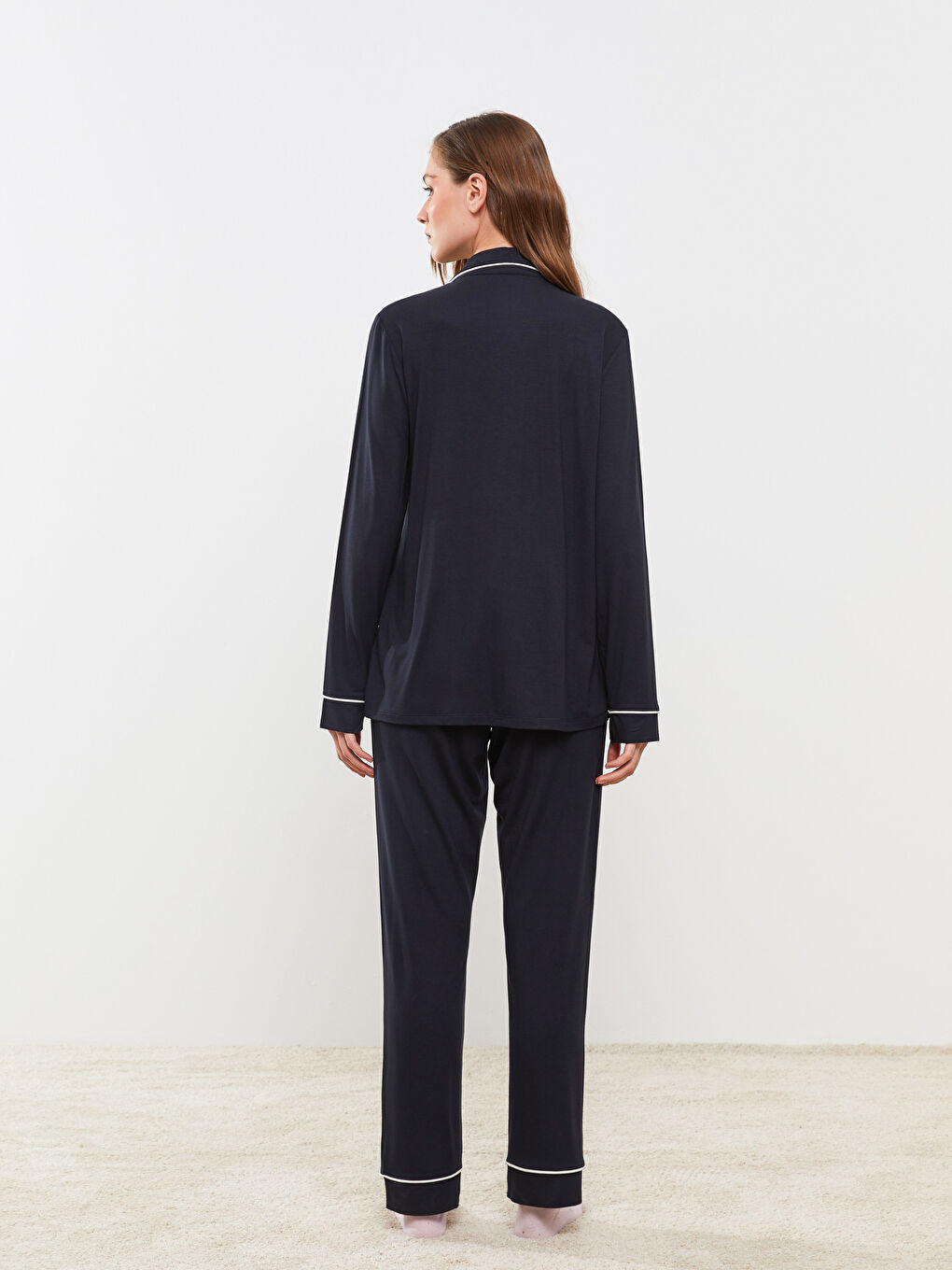 Collared Neck Plain Long Sleeve Women's Pyjama Set-4