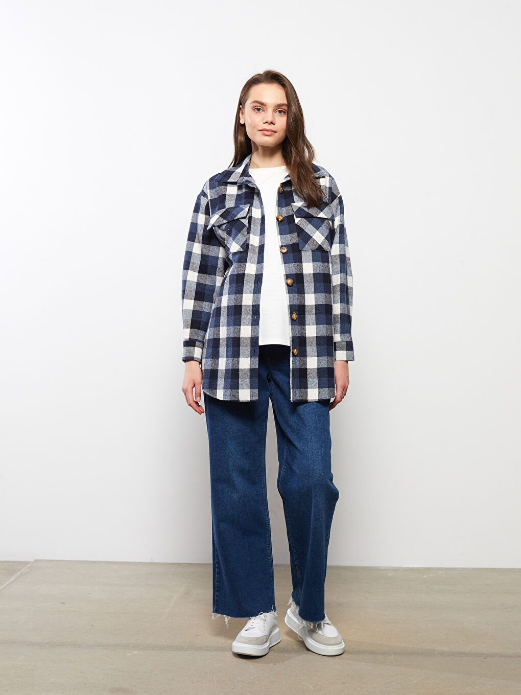 LCWAIKIKI Maternity Plaid Long Sleeve Flannel Maternity Shirt Jacket -W2DE55Z8-LLC