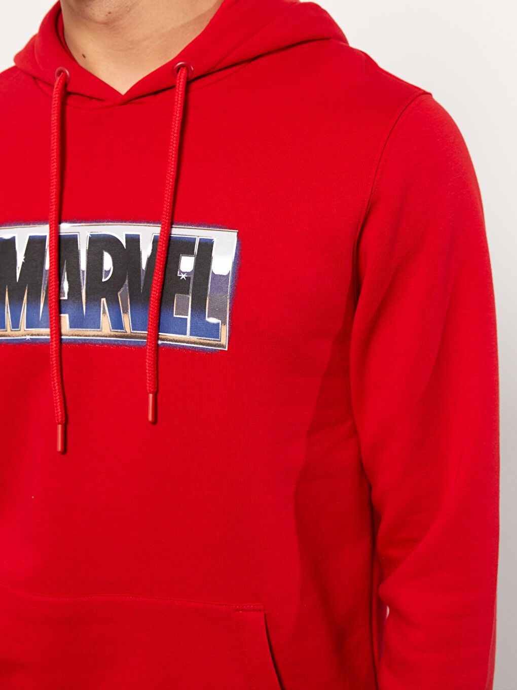 LCW Casual Kırmızı Uzun Kollu Marvel Baskılı Kalın Erkek Hoodie - 3