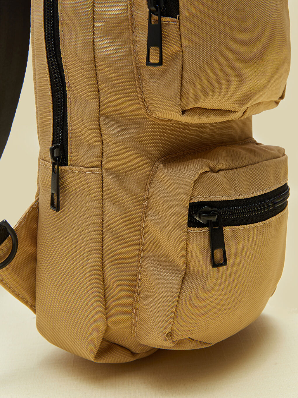 Bej Düz Erkek Göğüs Çantası-3