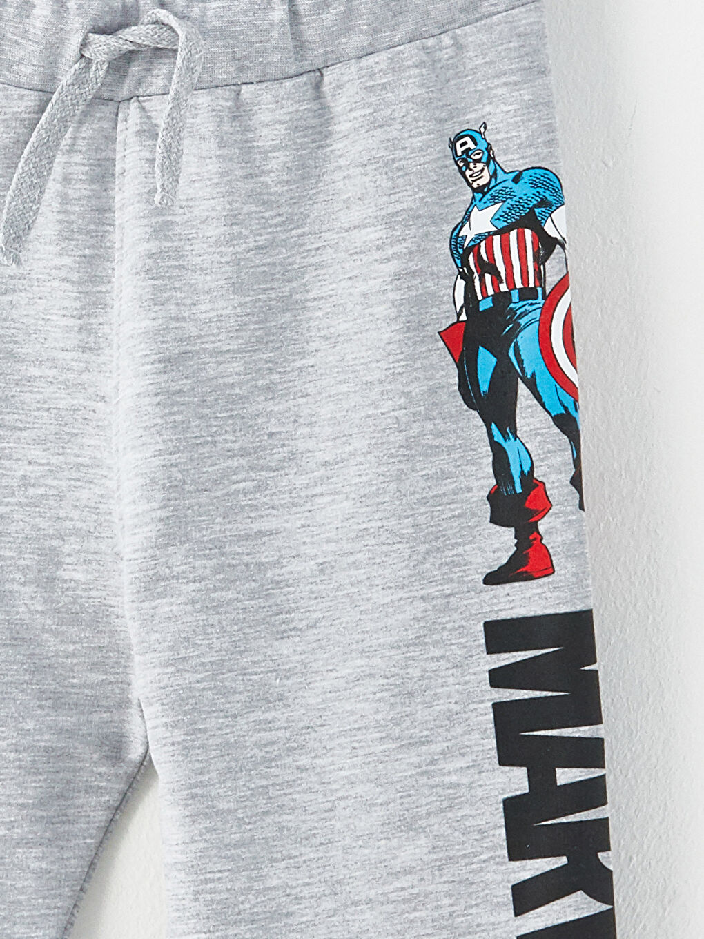LCW Kids Crew Neck Marvel Printed Long Sleeve Boys Sweatshirts and Sweatpants -W2DF37Z4-R9K