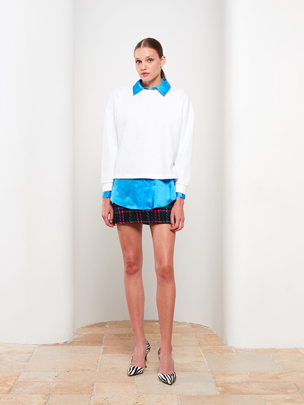 Ekru Bisiklet Yaka Düz Uzun Kollu Kadın Sweatshirt