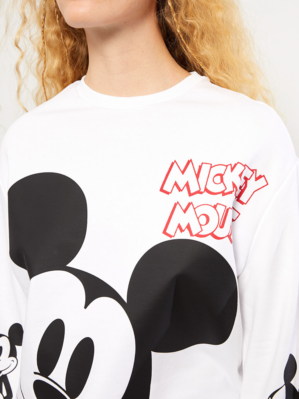 Ekru Bisiklet Yaka Mickey Mouse Baskılı Uzun Kollu Kadın Sweatshirt-3
