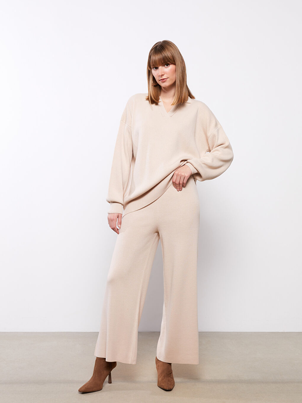 Bej Kadın Beli Lastikli Düz Triko Pantolon-1