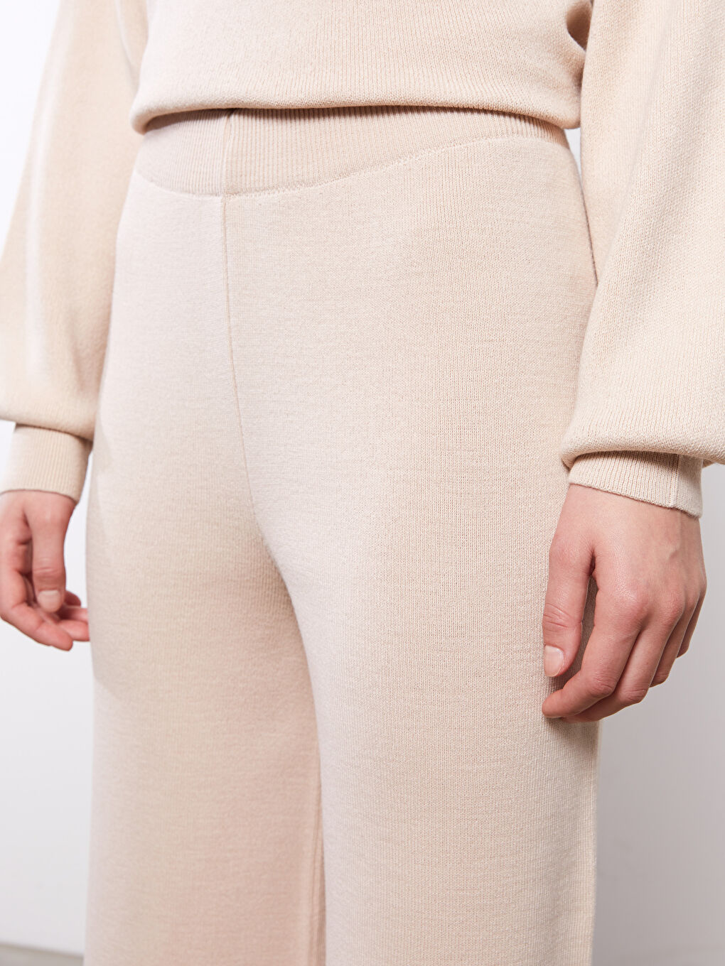 Bej Kadın Beli Lastikli Düz Triko Pantolon-2
