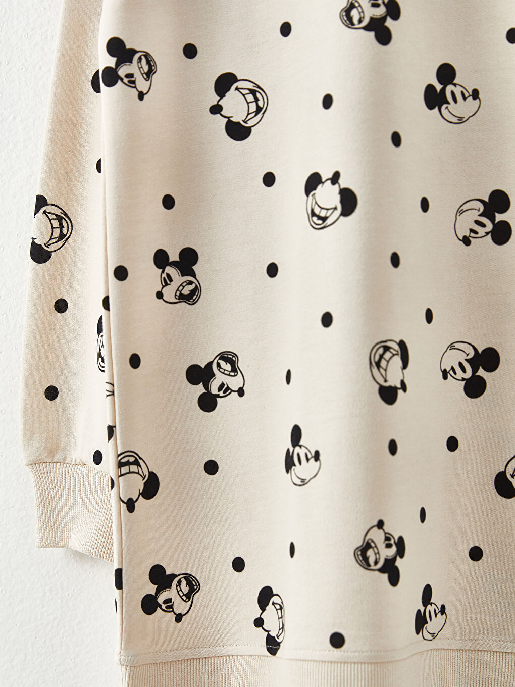 LCW Modest Ekru Baskılı Bisiklet Yaka Mickey Mouse Baskılı Uzun Kollu Oversize Kadın Sweatshirt Tunik - 6