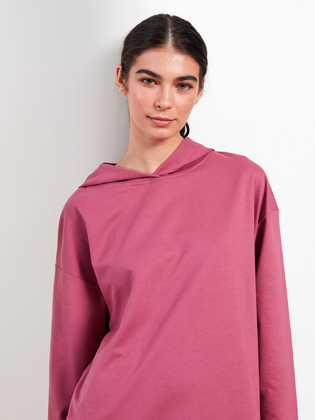 تونيك سويتشيرت كم طويل عادي بكابوش للسيدات-2