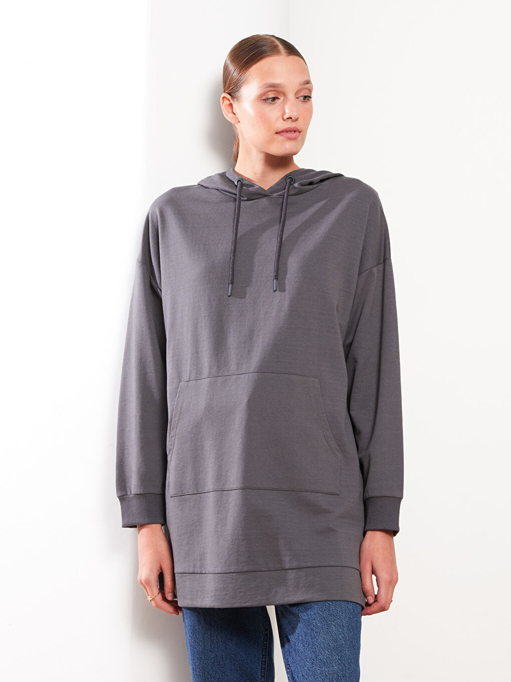 LCW Modest Açık Gri Kapüşonlu Düz Uzun Kollu Kadın Sweatshirt Tunik - 2