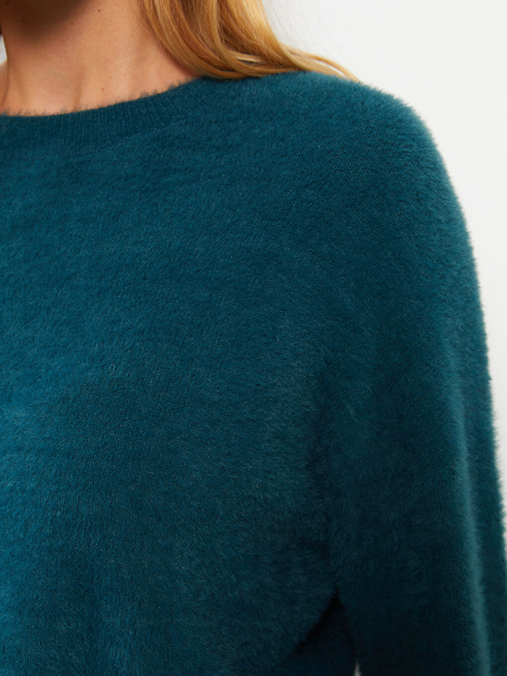 Crew Neck Plain Long Sleeve Women's Knitwear Sweater-3