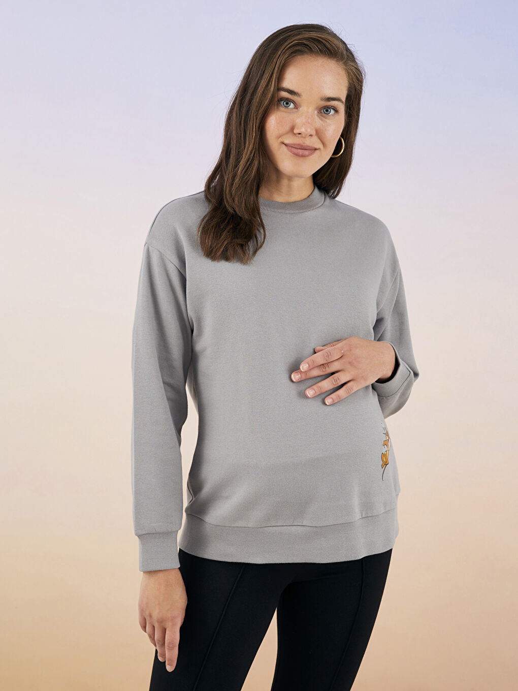 Crew Neck Printed Long Sleeve Maternity Sweatshirt-1