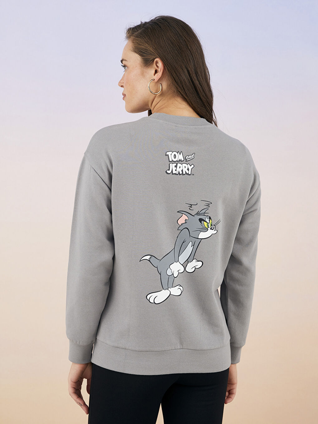 Crew Neck Printed Long Sleeve Maternity Sweatshirt-4