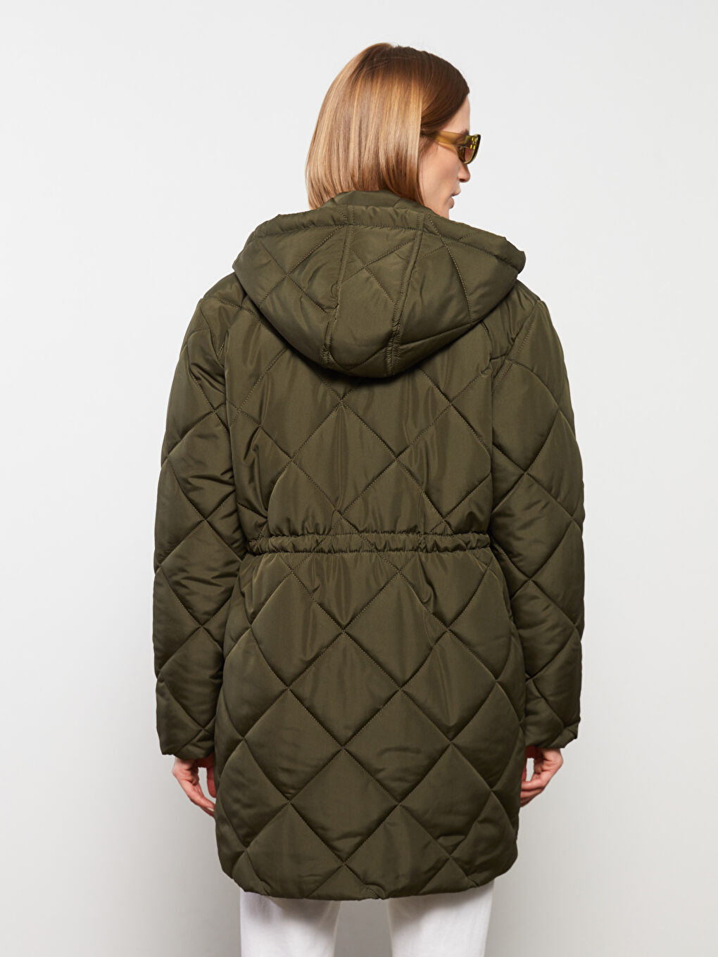 Haki Kapüşonlu Kapitone Kadın Şişme Mont-5