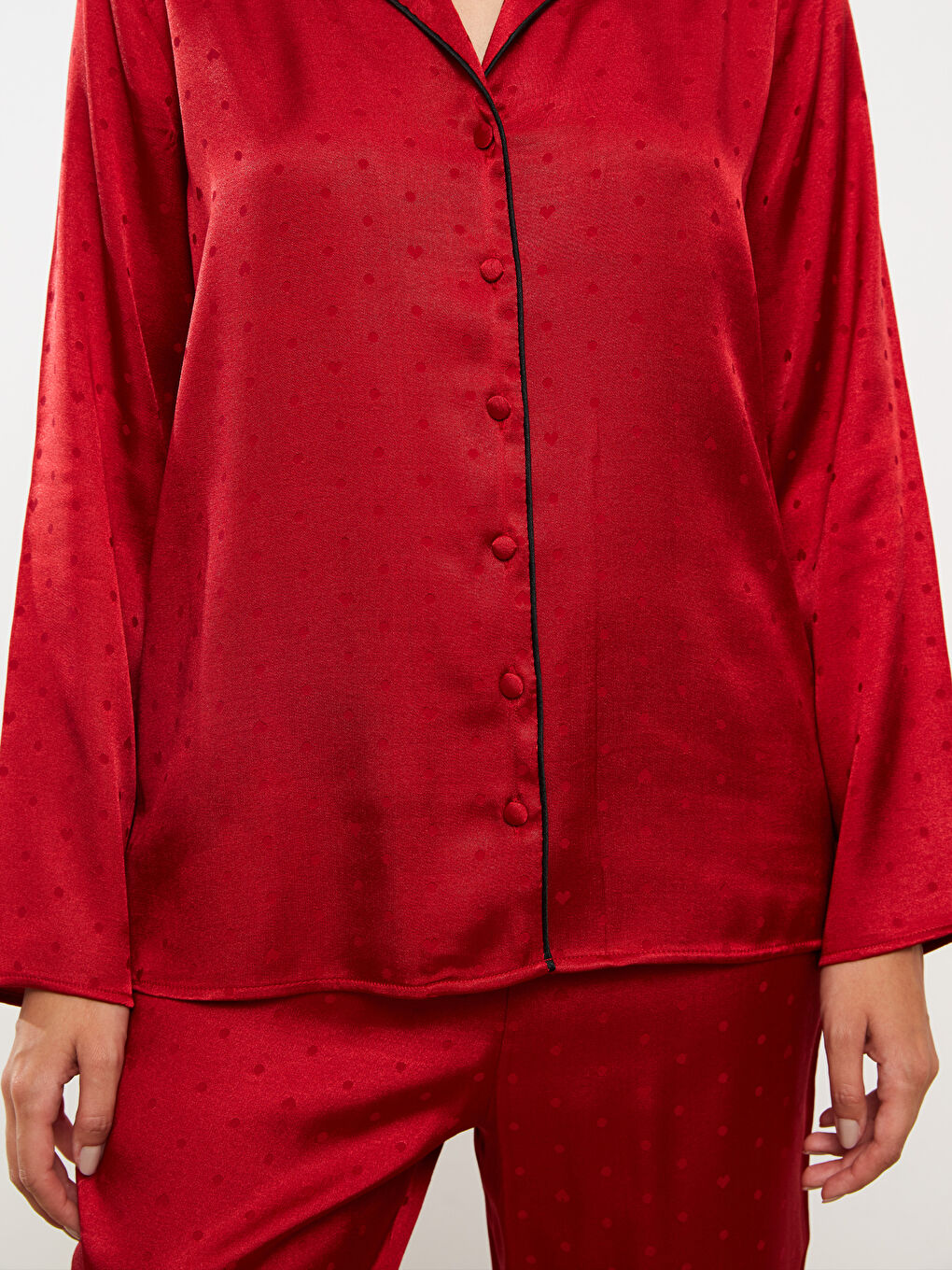 Kırmızı Yılbaşı Temalı Uzun Kollu Saten Kadın Pijama Takımı-3