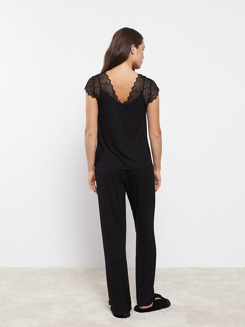 Пижамный комплект с V-образным вырезом, кружевом и коротким рукавом для женщин-4