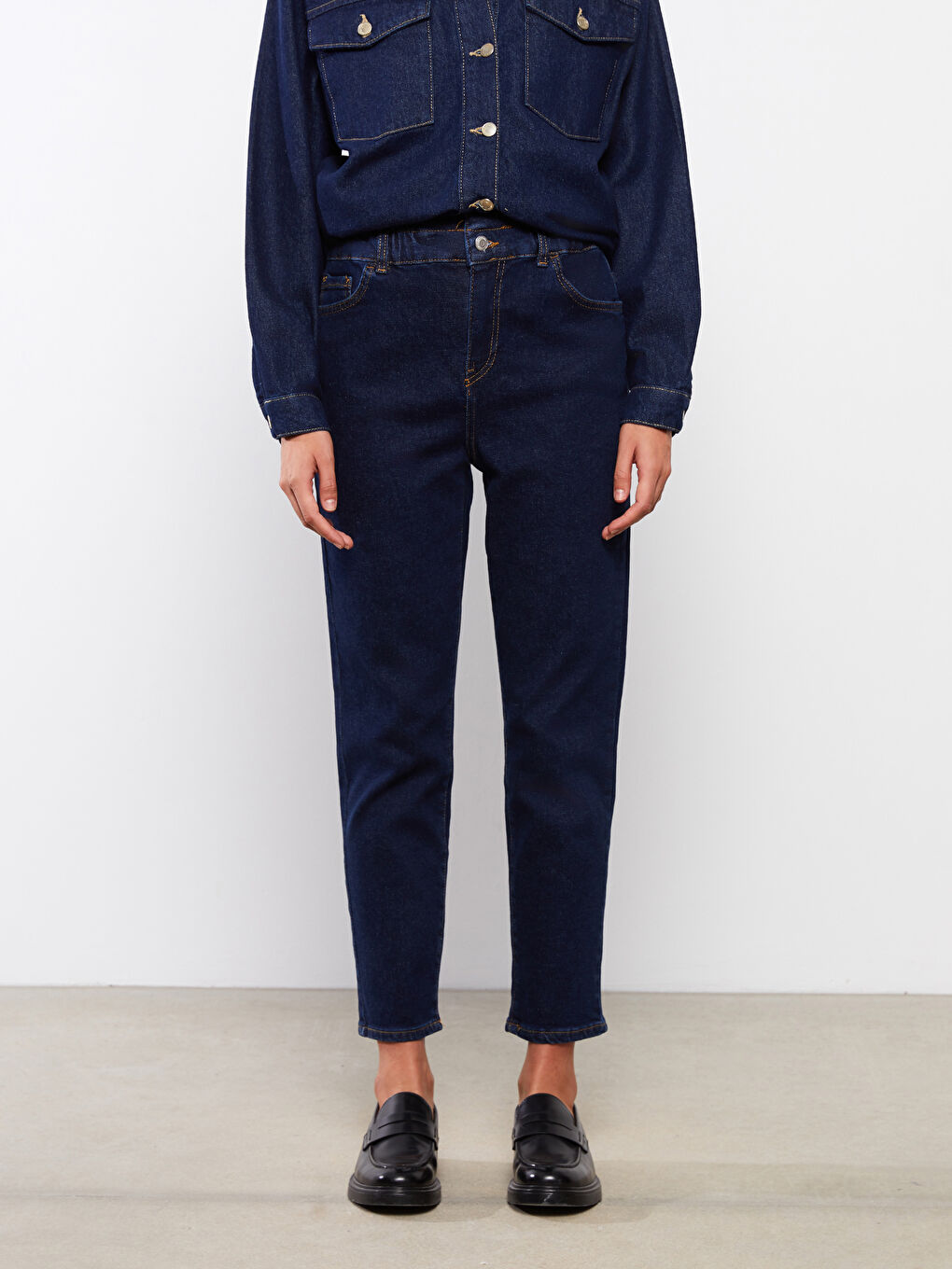 Women's Elastic Waist Paperbag Regular Denim Trousers-3