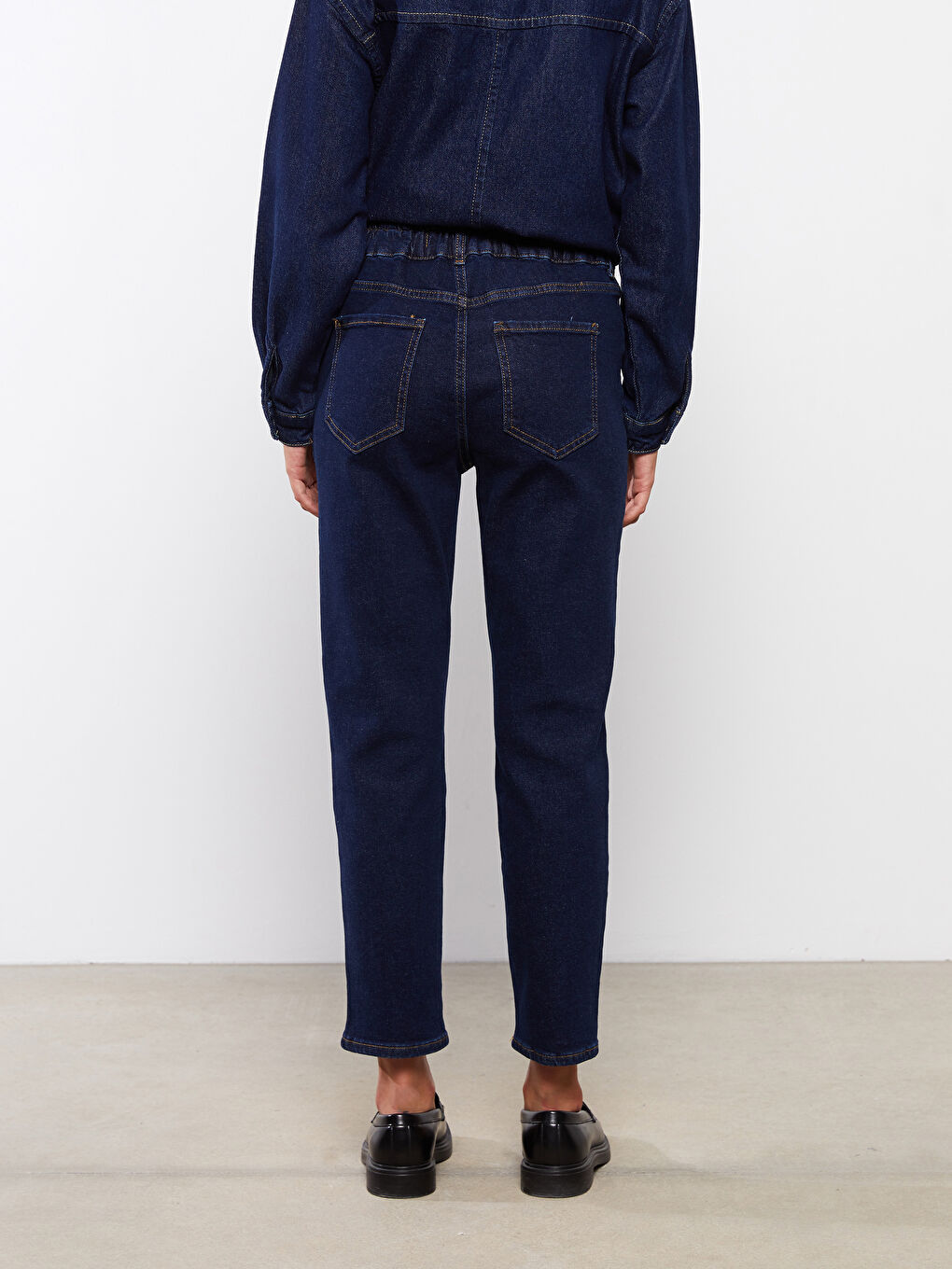 Women's Elastic Waist Paperbag Regular Denim Trousers-4