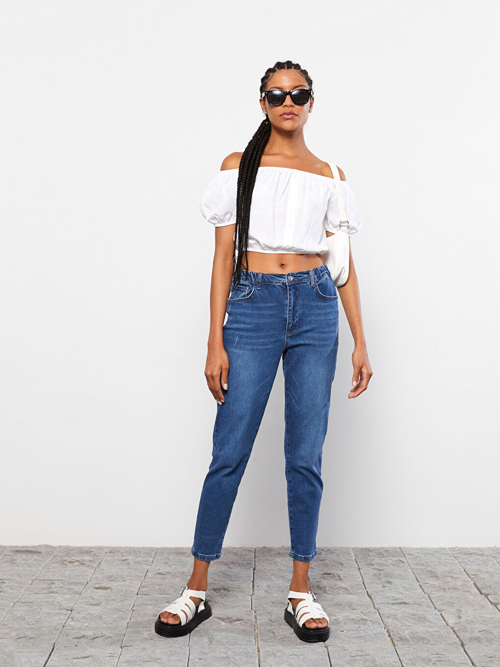 İndigo Kadın Beli Lastikli Mom Fit Düz  Jean Pantolon