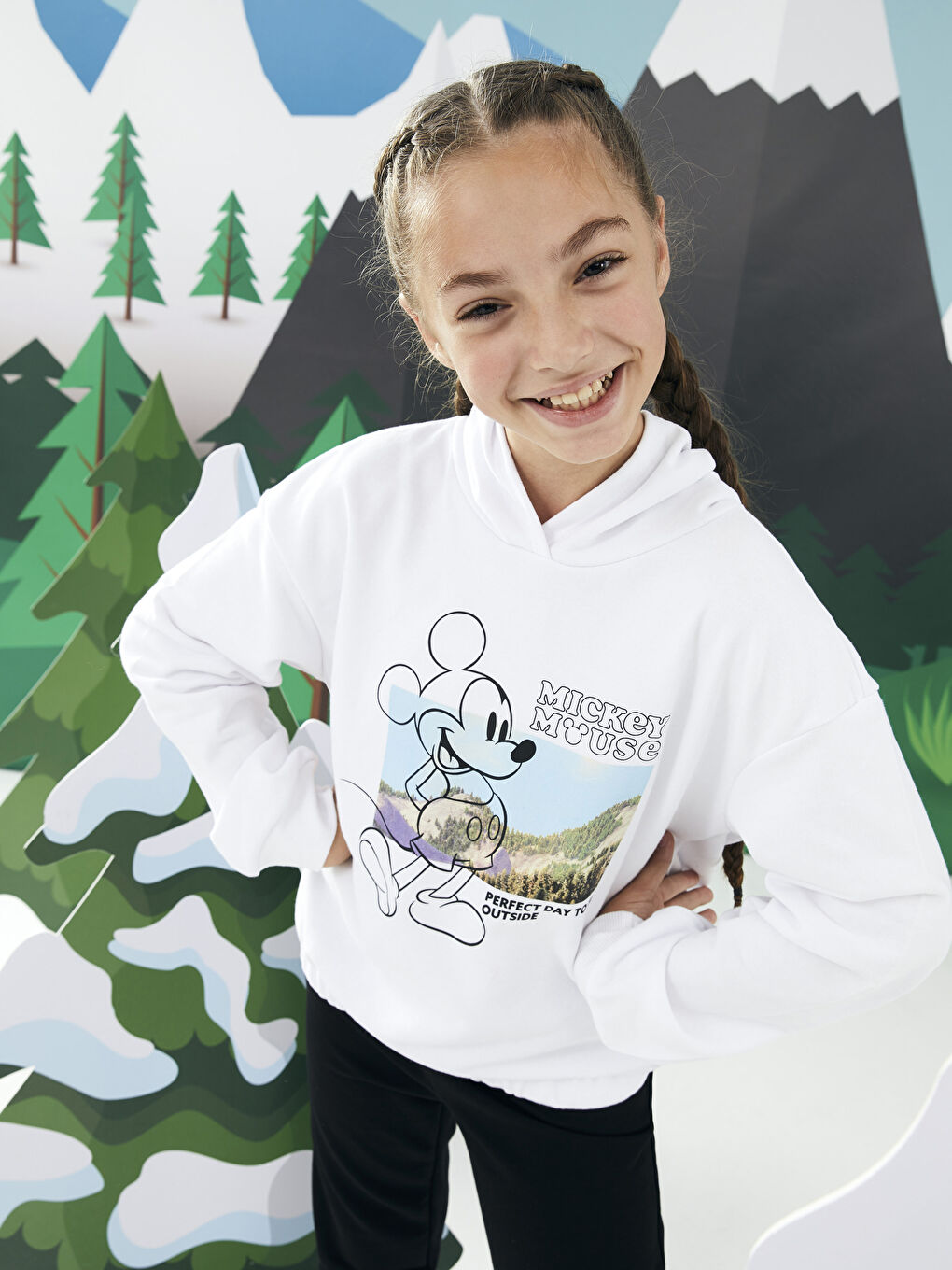 LCW Kids Beyaz Kapüşonlu Mickey Mouse Baskılı Uzun Kollu Kız Çocuk Sweatshirt - 2