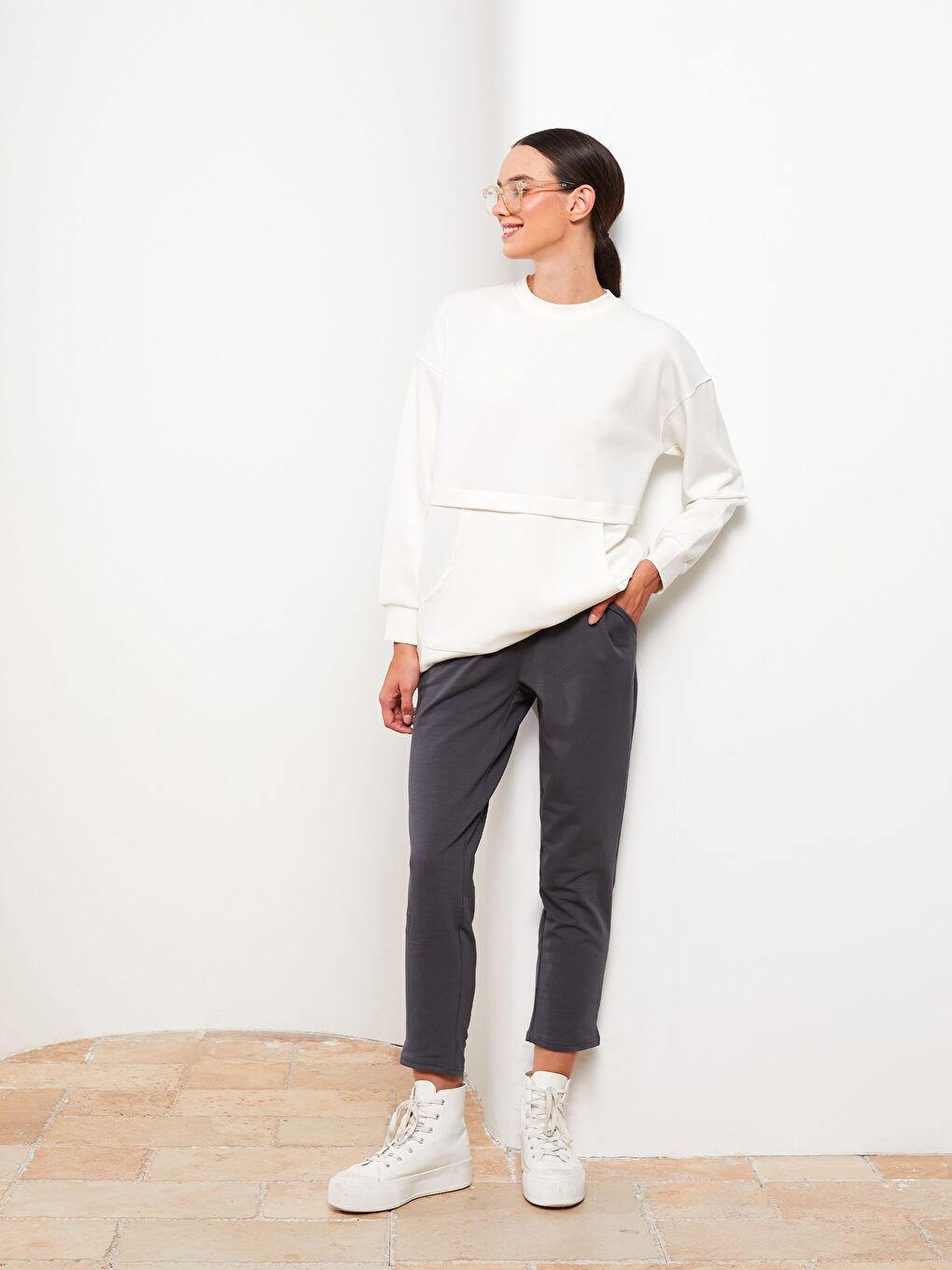 Gri Kadın Beli Lastikli Düz Eşofman Altı-1