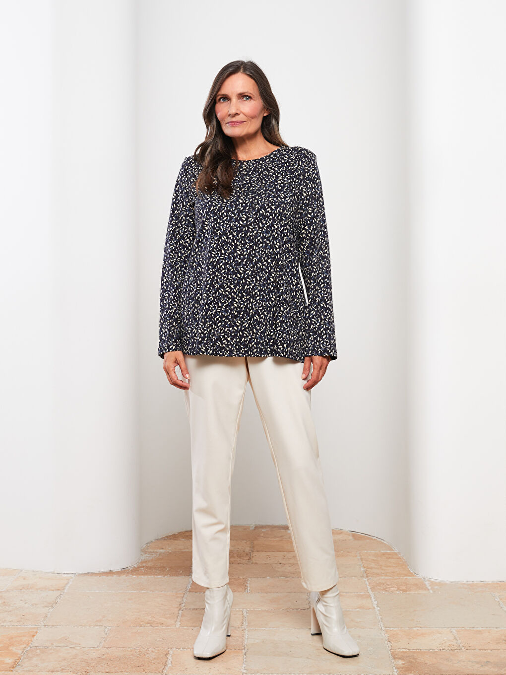 Lacivert Bisiklet Yaka Desenli Uzun Kollu Pamuklu Kadın Tişört-1