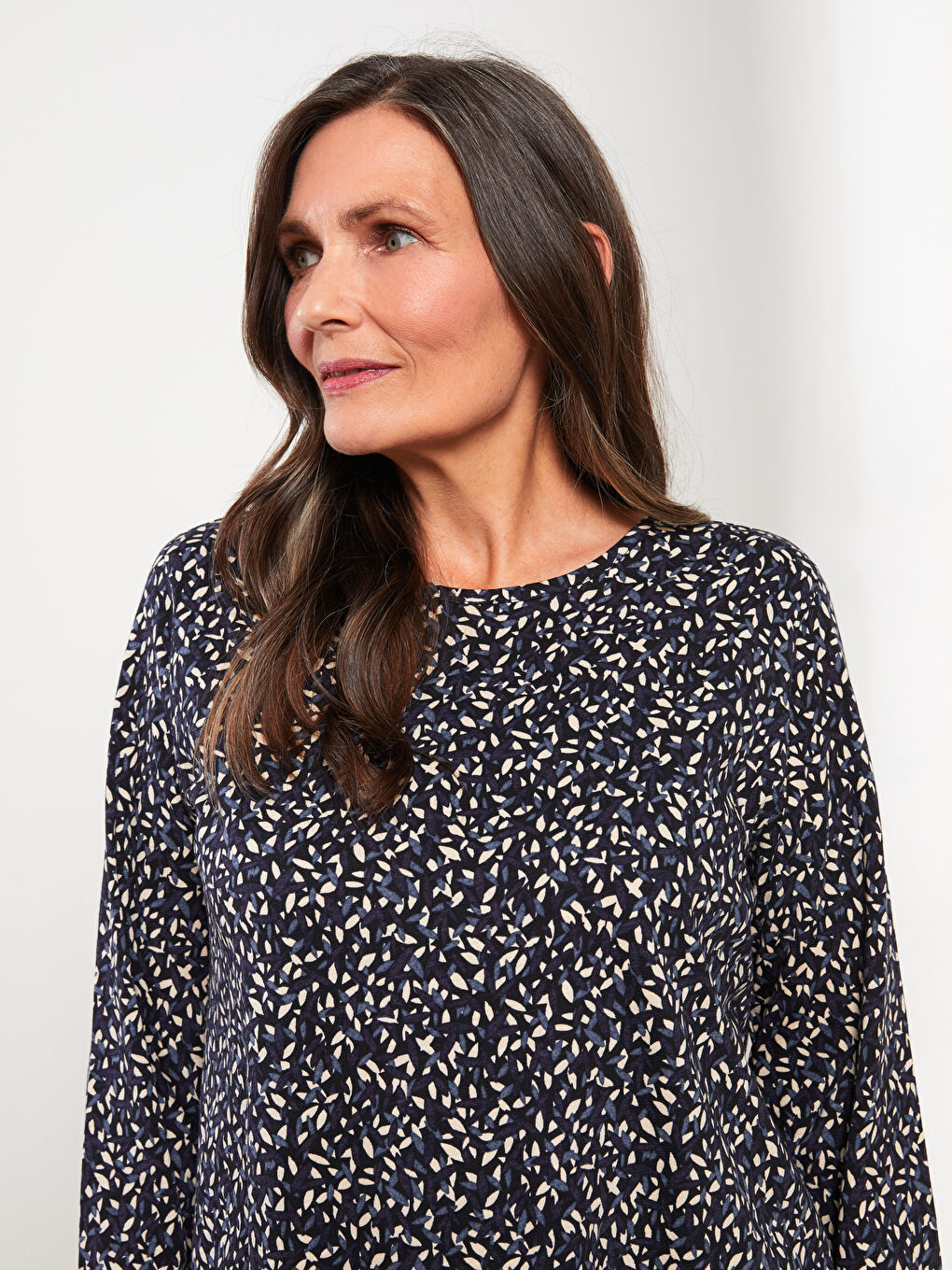 Lacivert Bisiklet Yaka Desenli Uzun Kollu Pamuklu Kadın Tişört-2