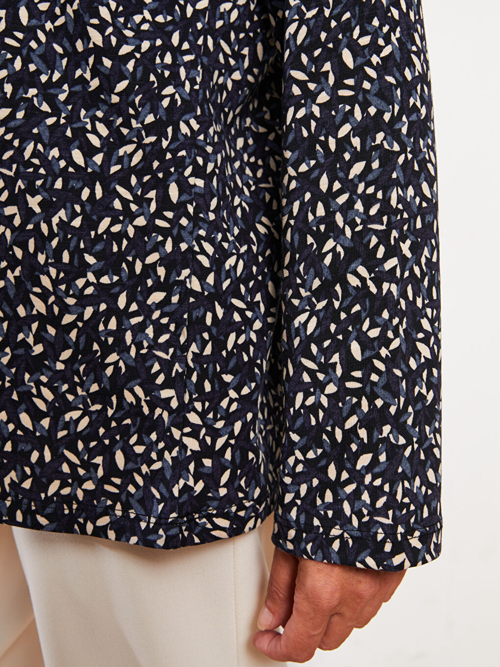 Lacivert Bisiklet Yaka Desenli Uzun Kollu Pamuklu Kadın Tişört-3