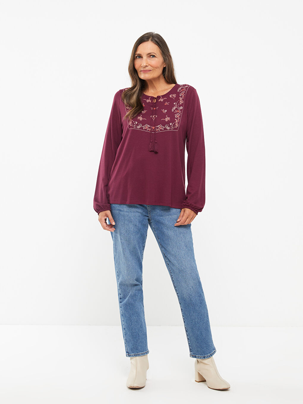 Bordo Bağlamalı Yaka Baskılı Uzun Kollu Kadın Tişört-1