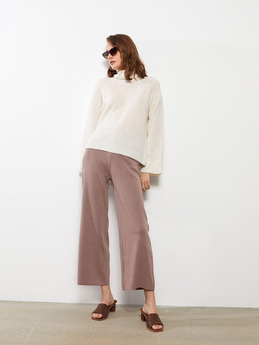 Gri Kadın Beli Lastikli Düz Triko Pantolon-3