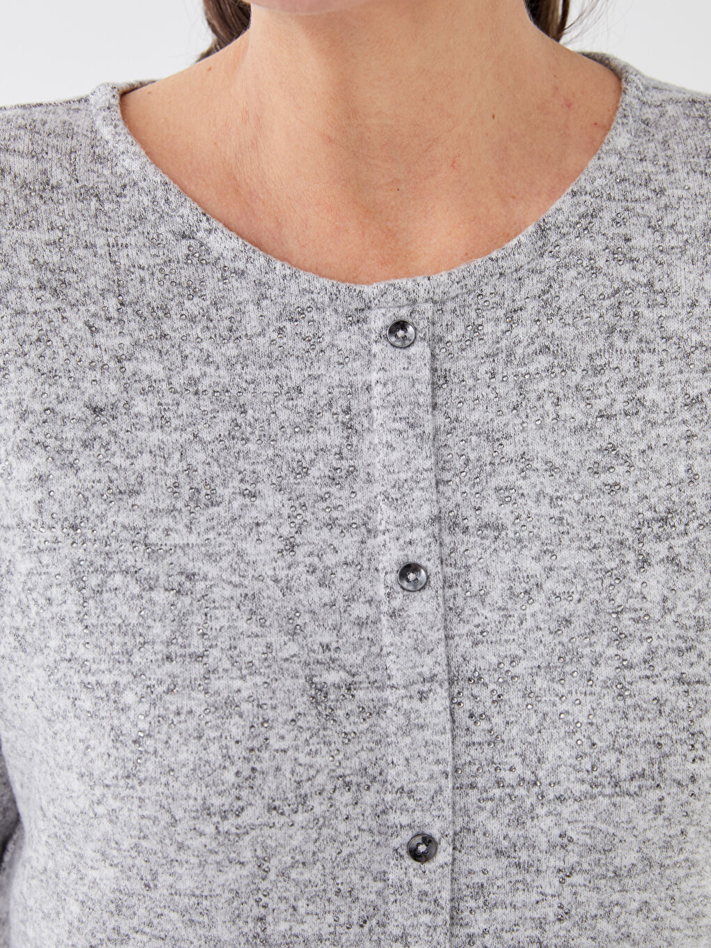 Gri Bisiklet Yaka Taşlı Uzun Kollu Kadın Bluz-3