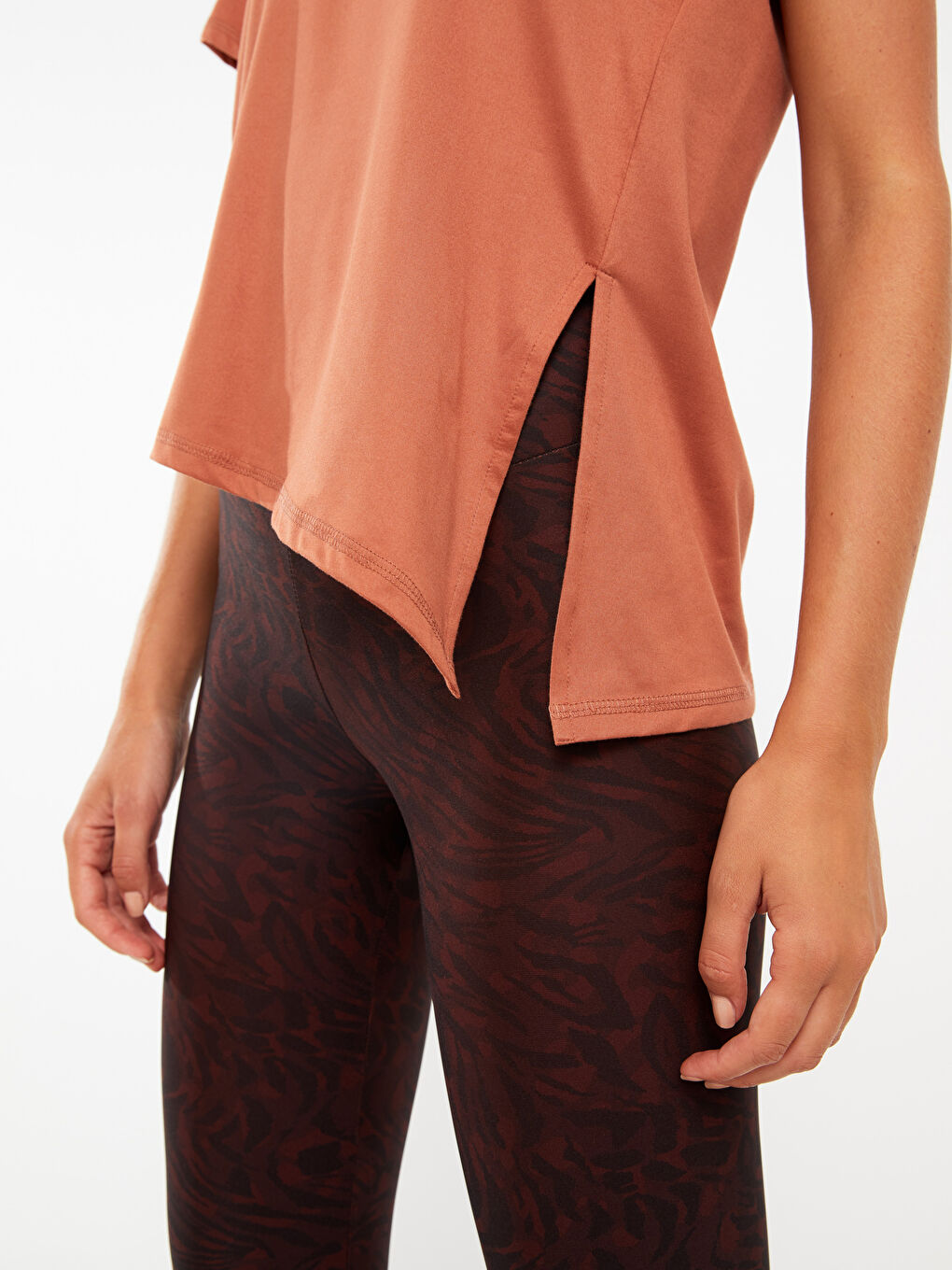 Crew Neck Plain Short Sleeve Women's Sports T-Shirt-3