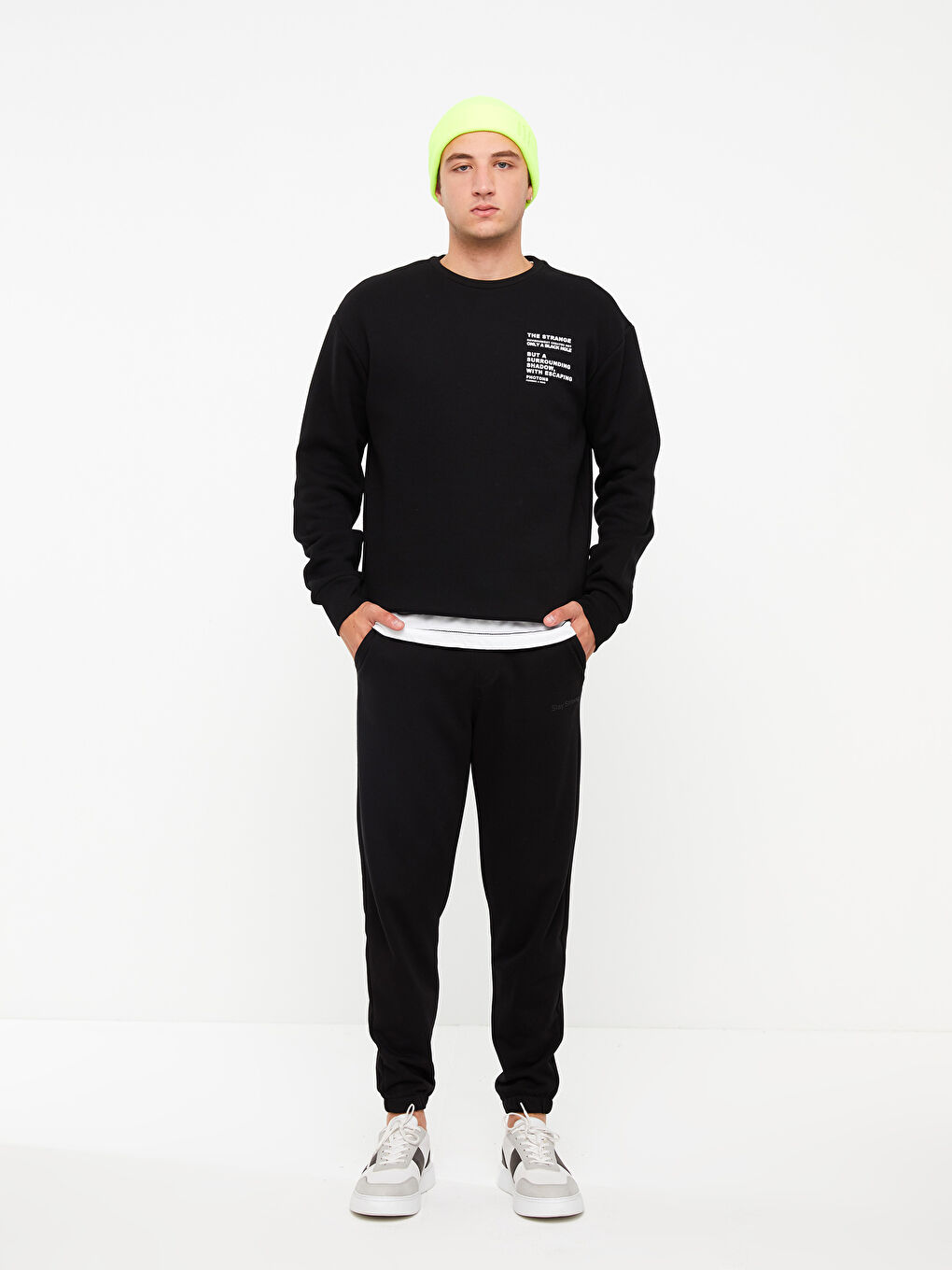 Siyah Standart Kalıp Erkek Jogger Eşofman Altı-1