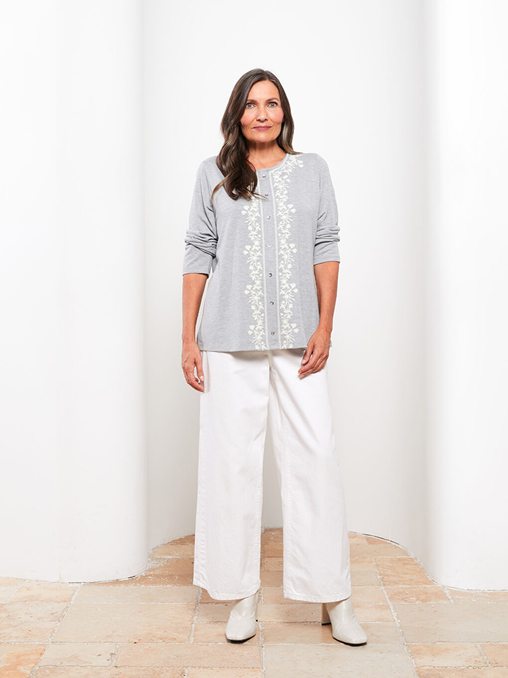 Crew Neck Embroidered Long Sleeve Women's Blouse-2