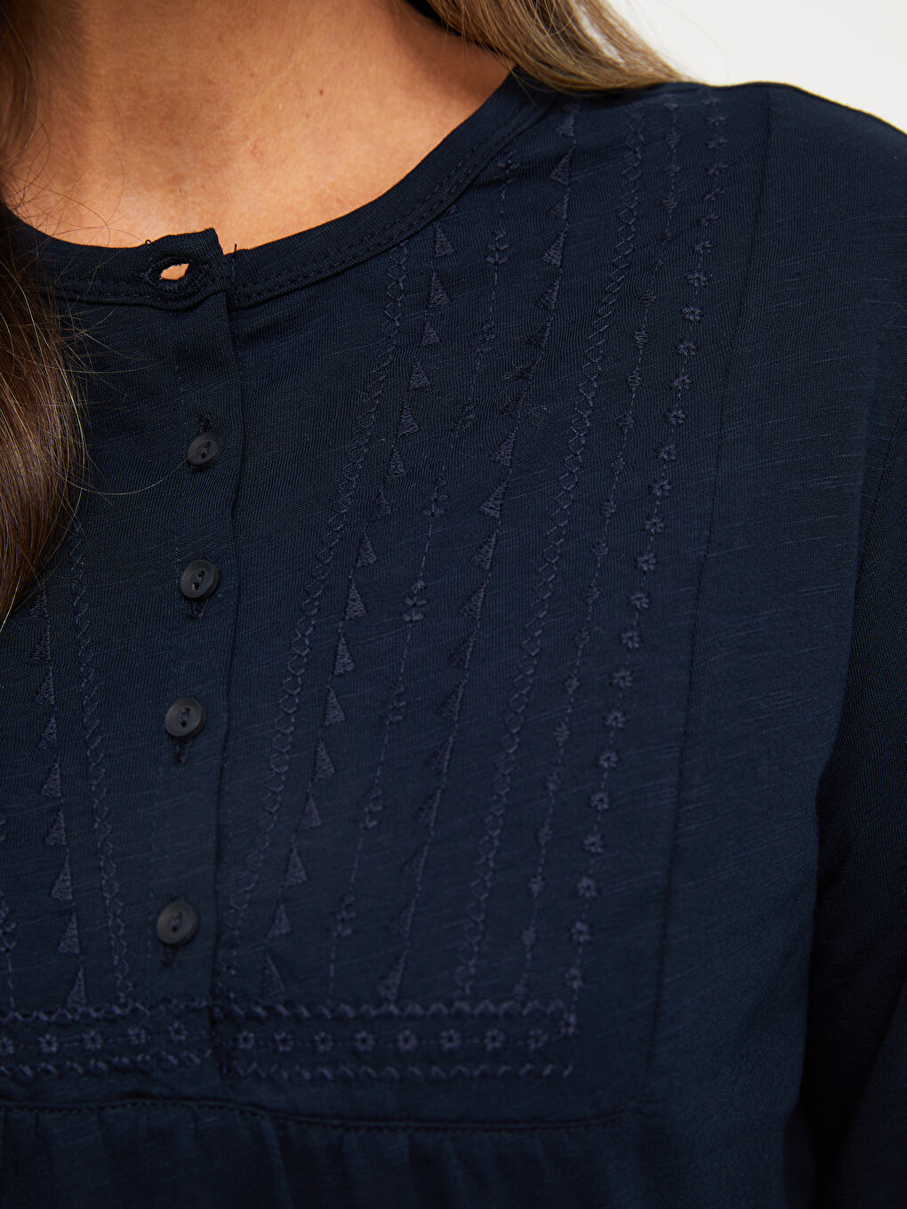 Crew Neck Embroidered Long Sleeve Cotton Women's T-Shirt-3