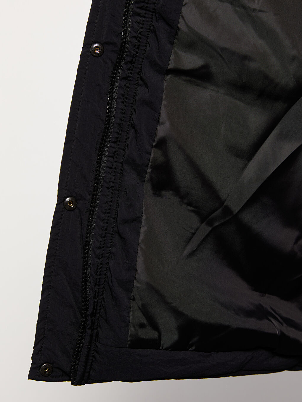 Siyah Kadın Kapüşonlu Düz Şişme Mont-5