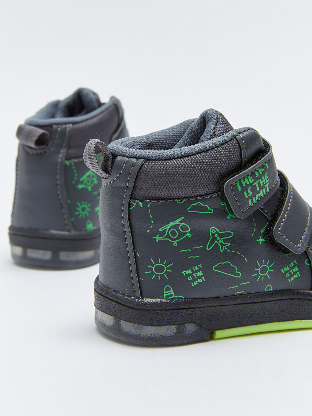 Gri Cırt Cırtlı Tabanı Işıklı Erkek Bebek Bot-10