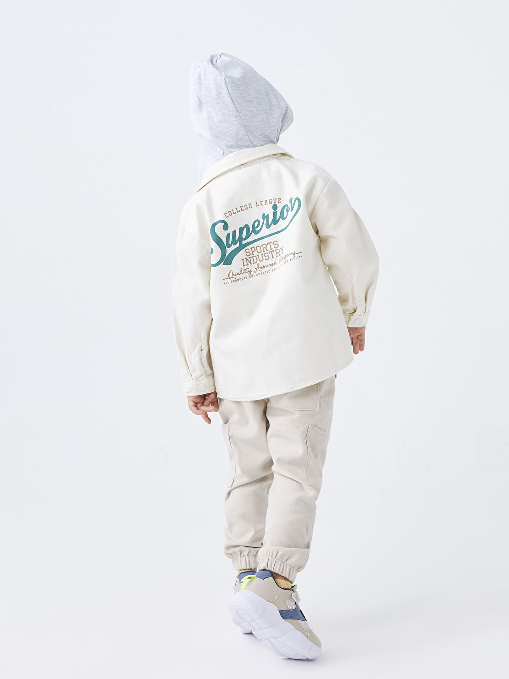 LCW baby Риза за бебе момче с качулка и дълъг ръкав с принт -W2DP89Z1-PRR