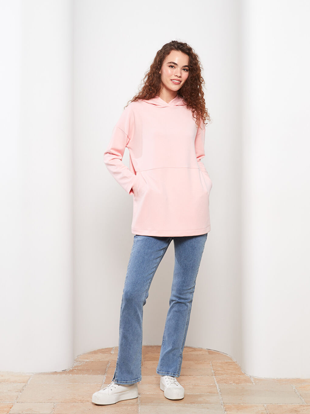 LCW Modest Açık Pembe Kapüşonlu Düz Uzun Kollu Oversize Kadın Tunik