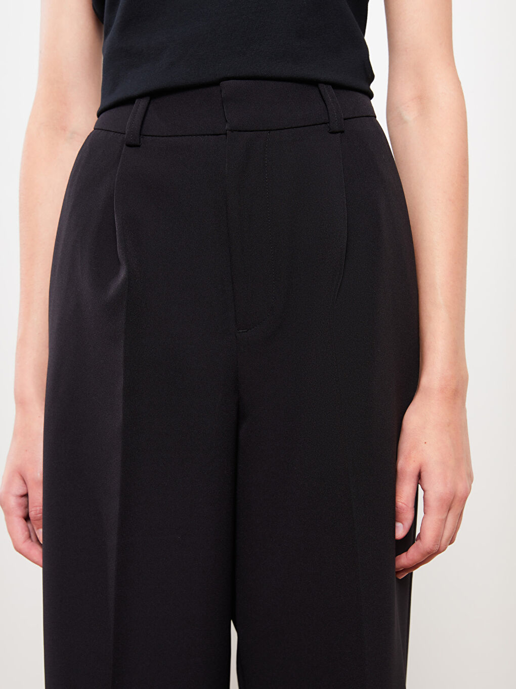 Siyah Kadın Rahat Kalıp Düz Pantolon-2